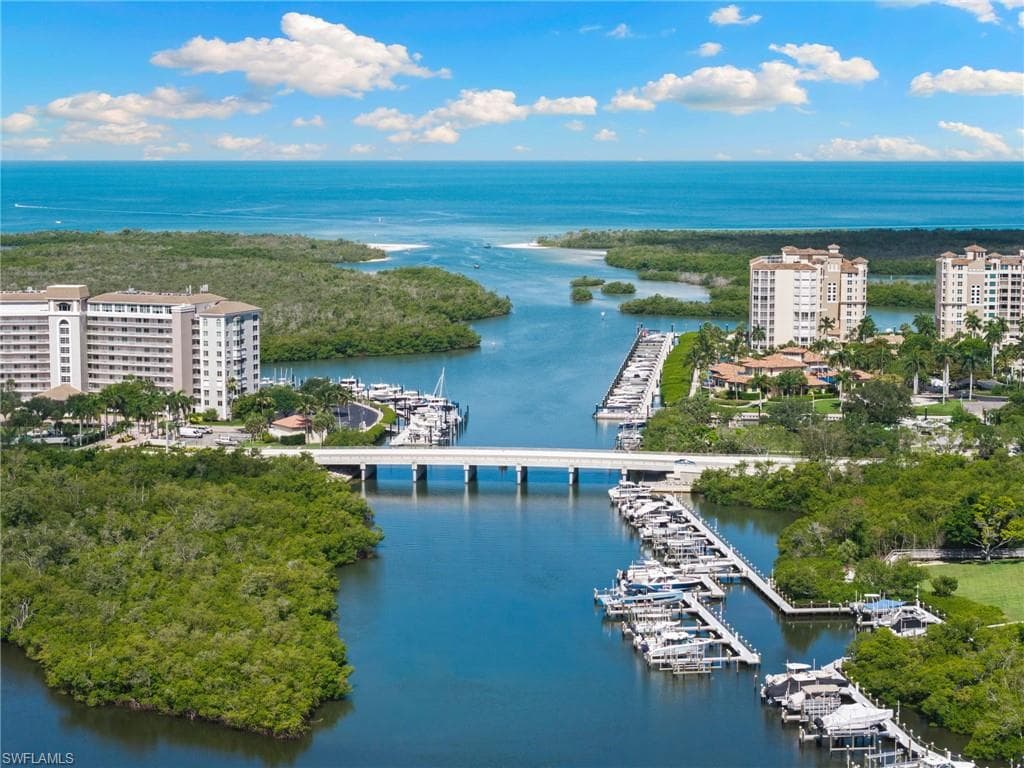 420 Cove Tower DR 804-1