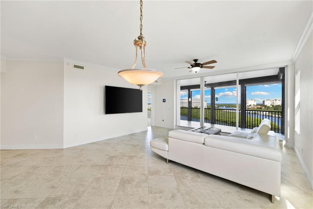 420 Cove Tower DR 804-46
