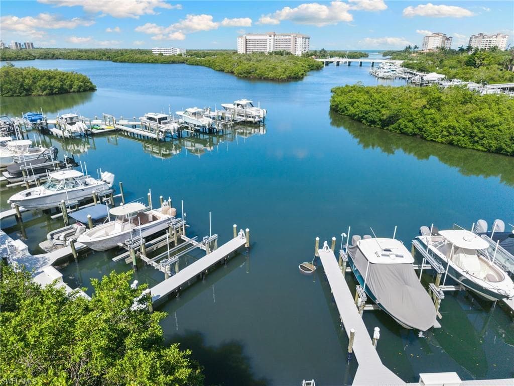 420 Cove Tower DR 804-2