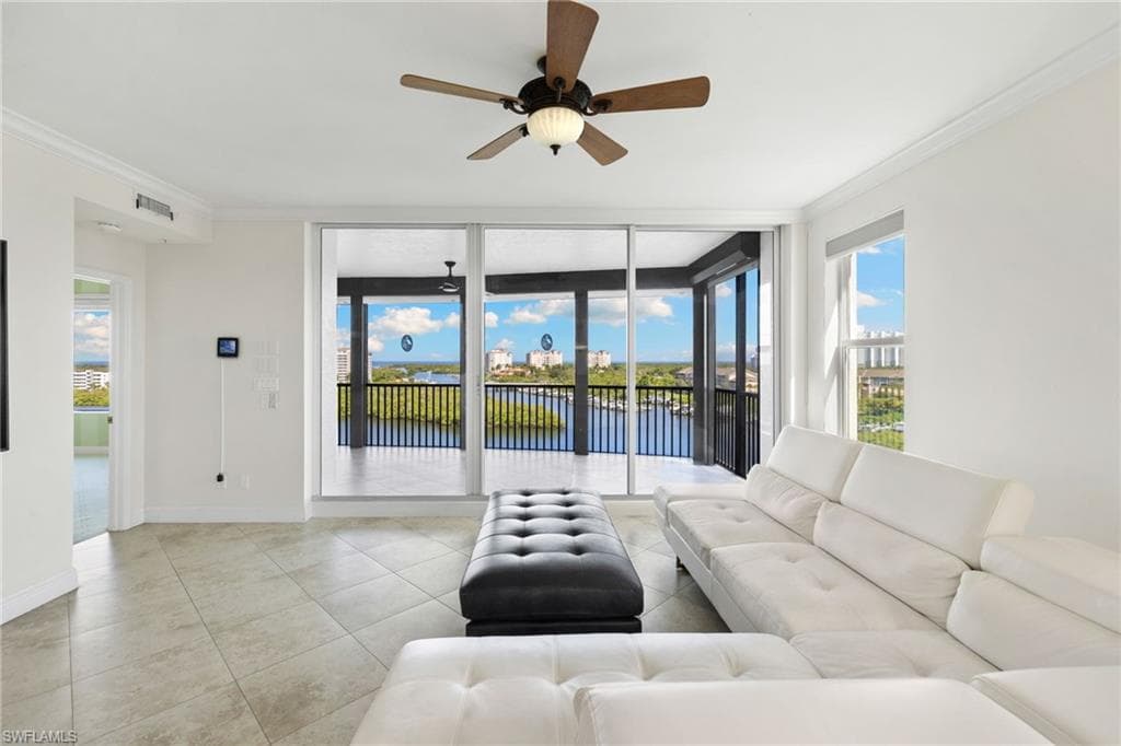 420 Cove Tower DR 804-37