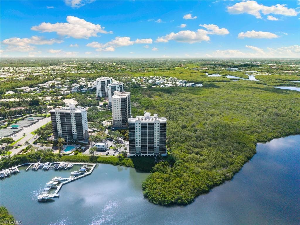 420 Cove Tower DR 804-28