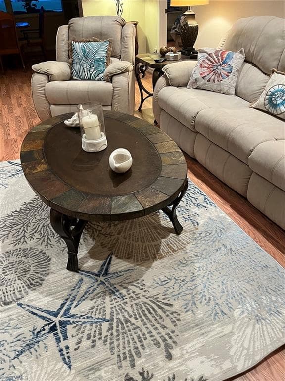 3289 Clubview DR-6