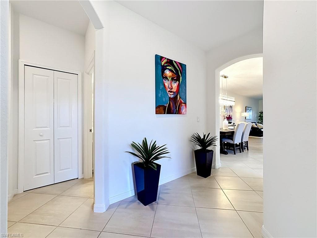 2558 Vine AVE-12