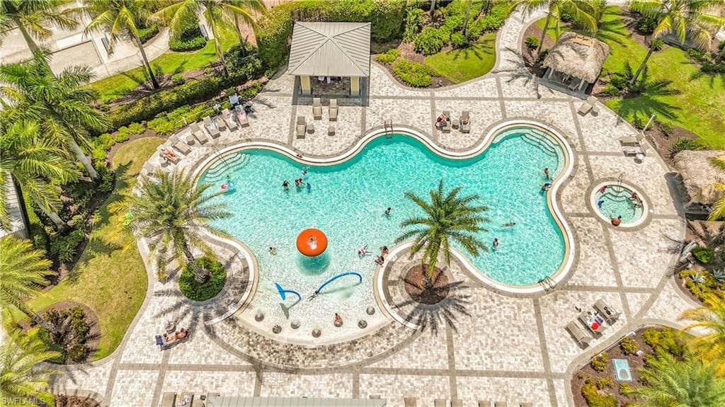 2558 Vine AVE-38