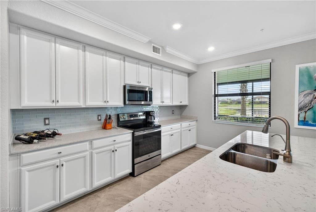 12020 Hawthorn Lake DR 101-11