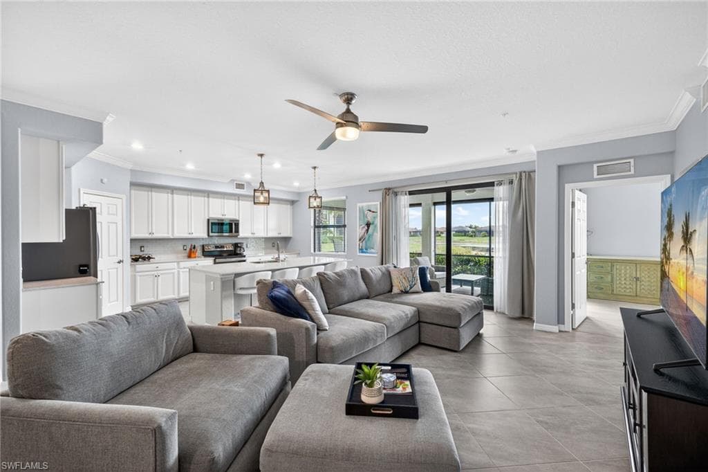 12020 Hawthorn Lake DR 101-4