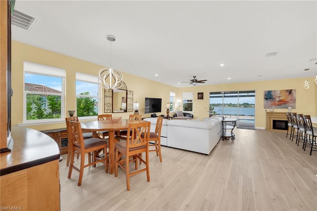 2078 Grove DR-8