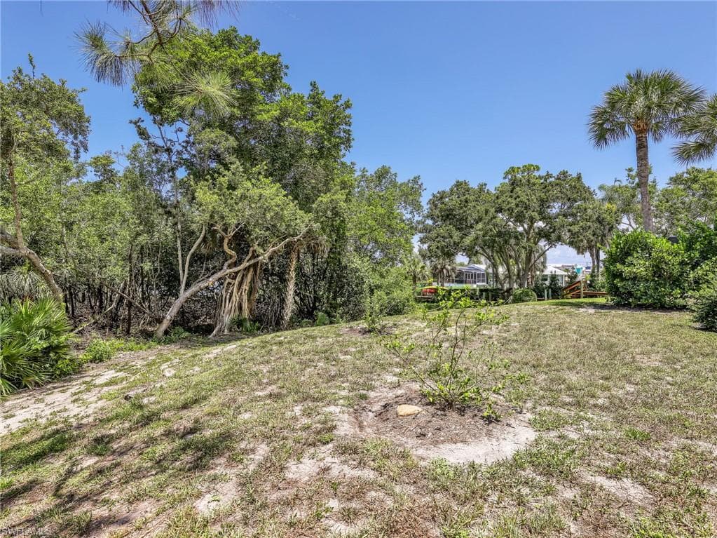 25251 Bay Cedar DR-23