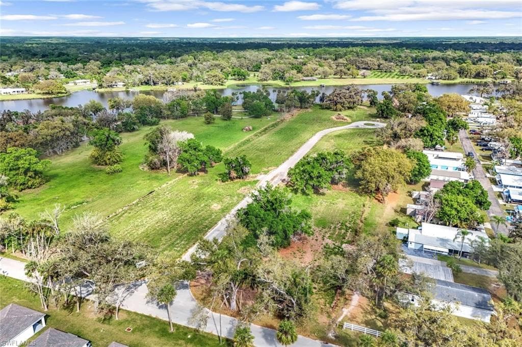 1050 Shady Oaks AVE-2