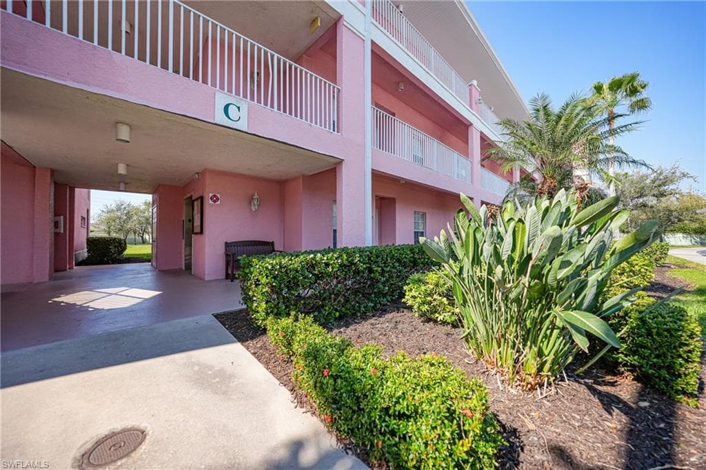 2061 Willow Hammock CIR 105-5
