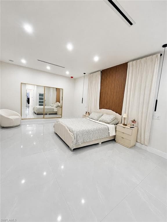 345 N Jinete ST-20