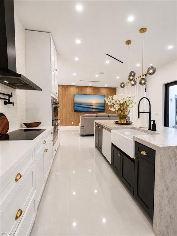 345 N Jinete ST-10