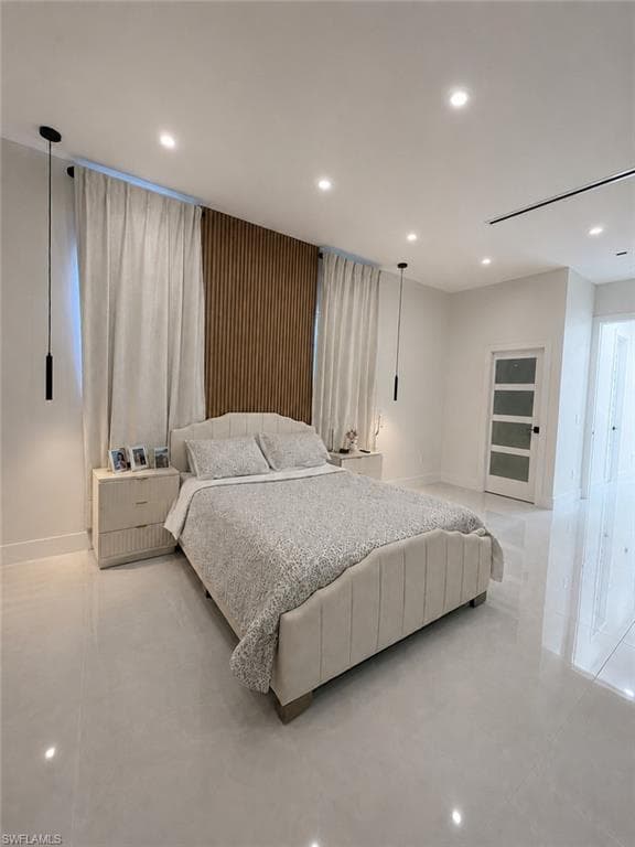 345 N Jinete ST-21