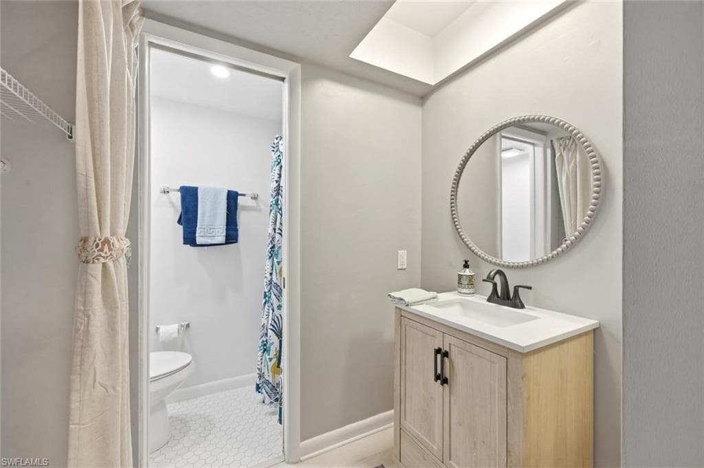 16001 Amberwood Lake CT 1-12