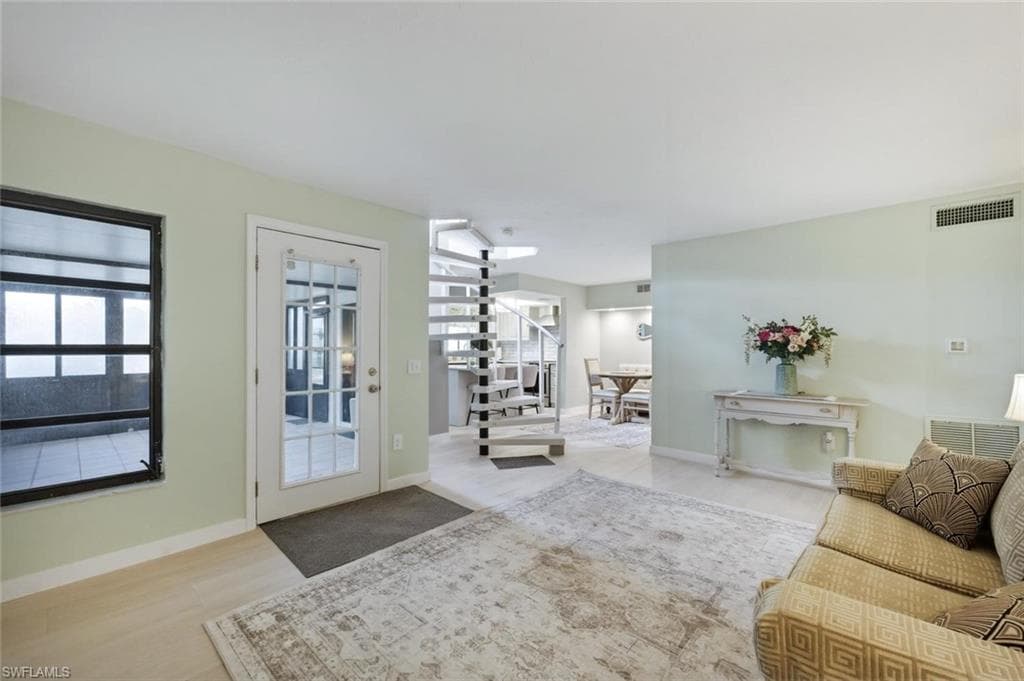 16001 Amberwood Lake CT 1-7
