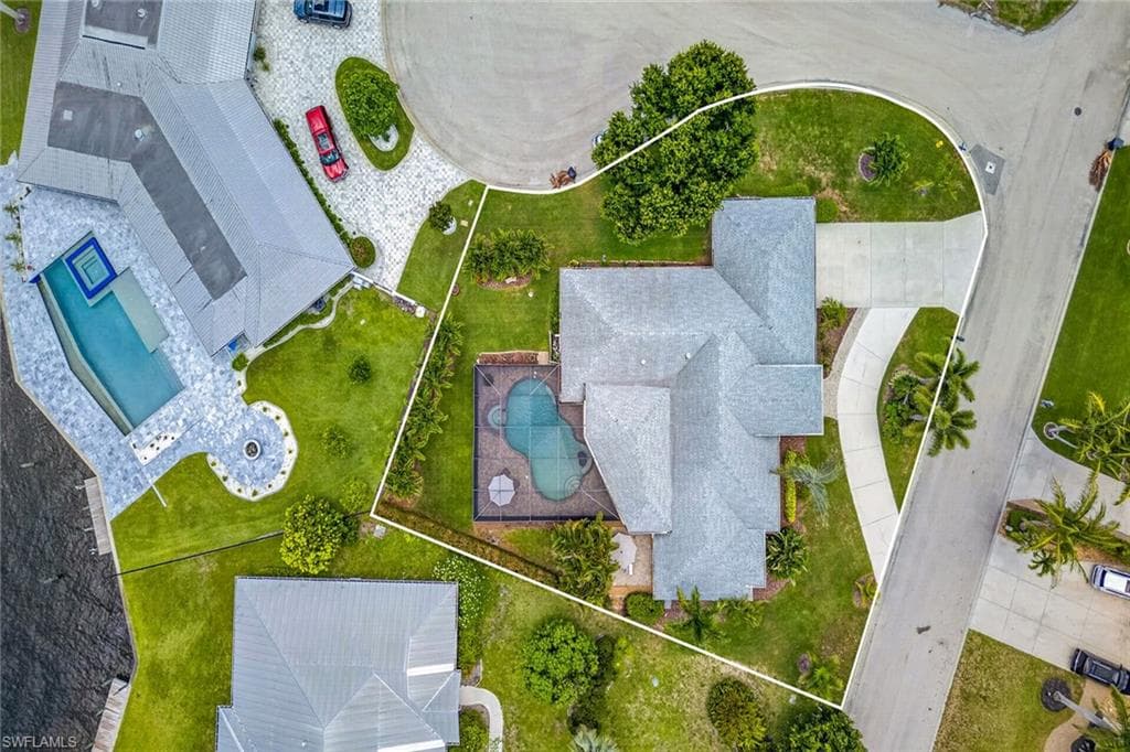 8390 Riviera AVE-45