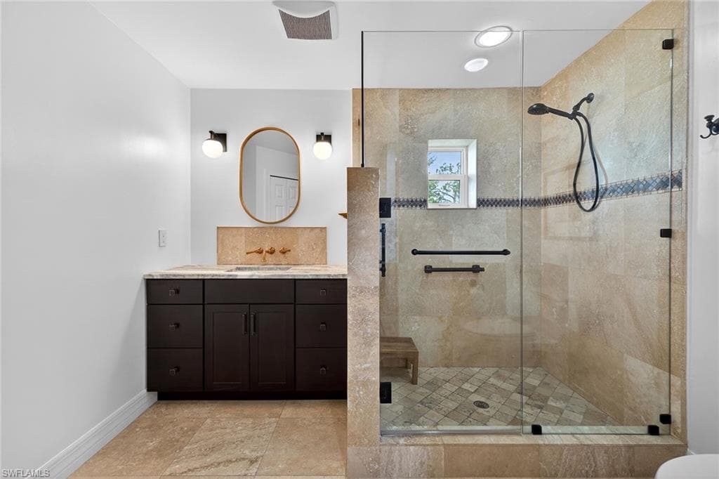 8390 Riviera AVE-29