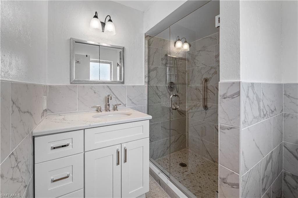 2160 Channel WAY-17