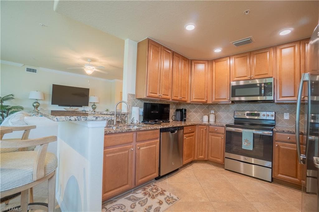 9497 Casoria CT 101-6