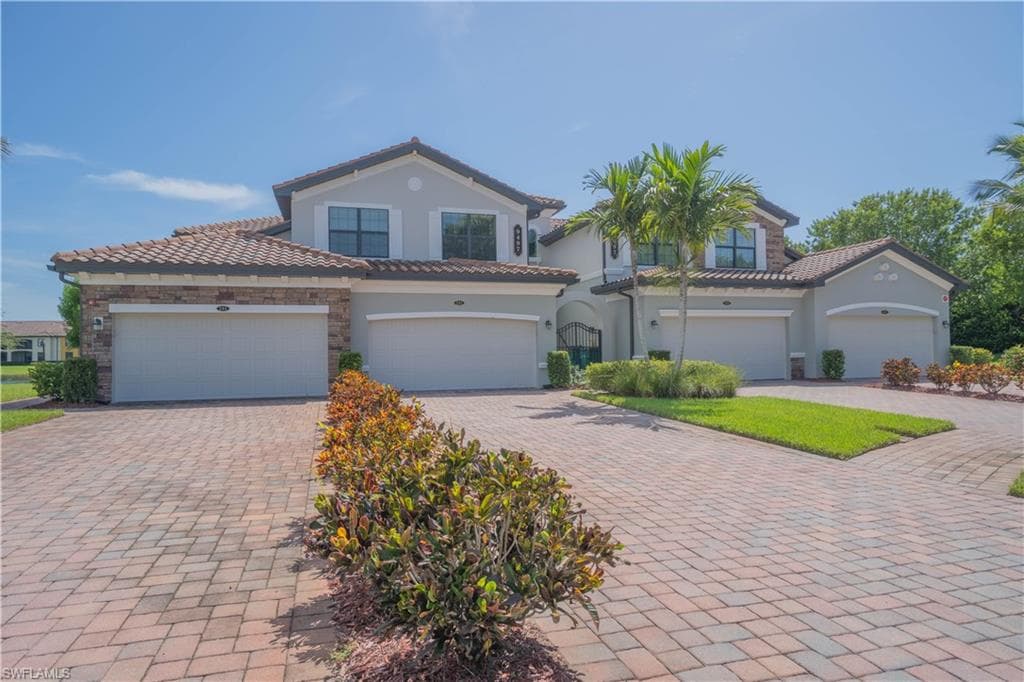 9497 Casoria CT 101-17