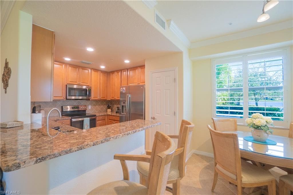 9497 Casoria CT 101-8