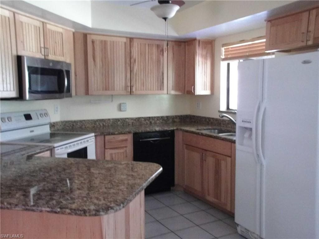 426 Hamilton AVE-8