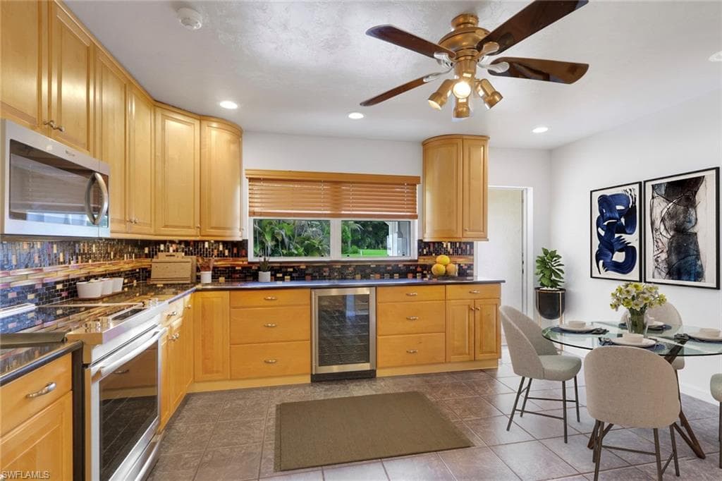 15261 Shamrock DR-39