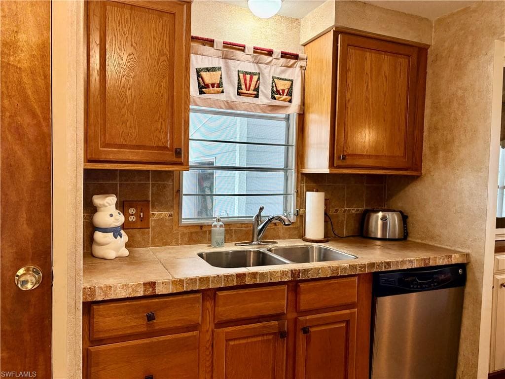 3163 Indian Village LN-6