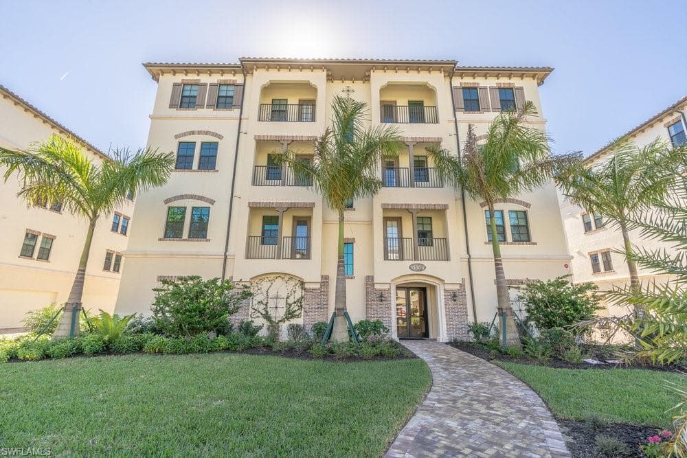 16364 Viansa WAY 202-1