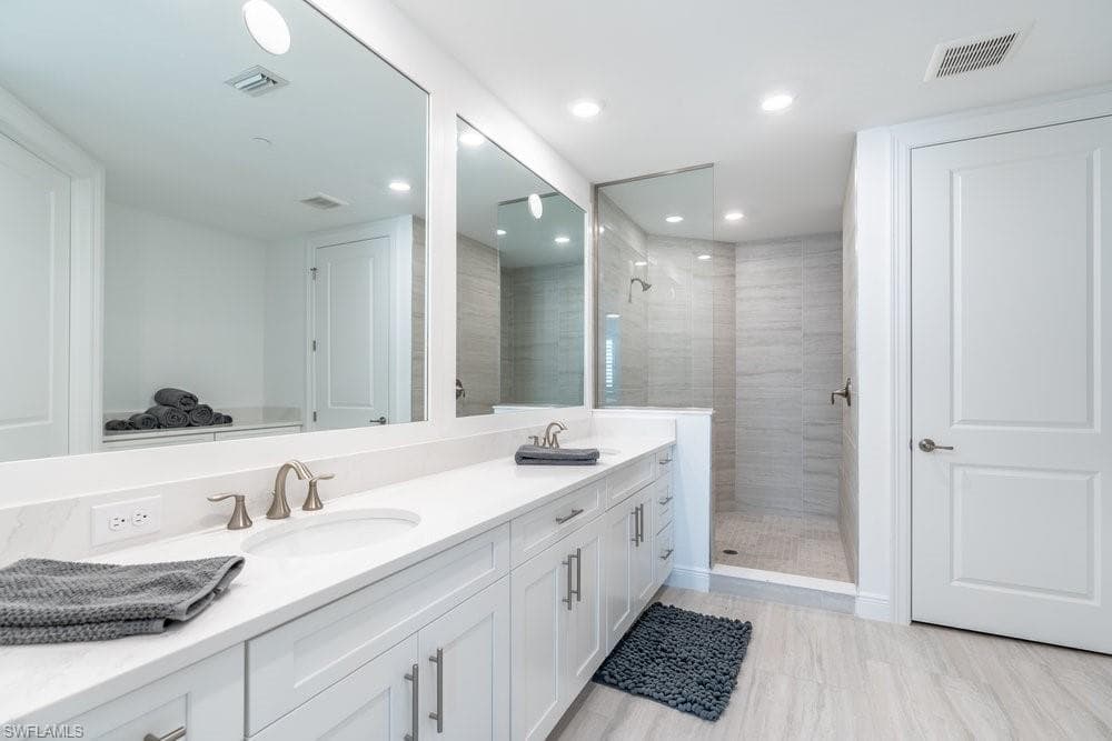 16364 Viansa WAY 202-13