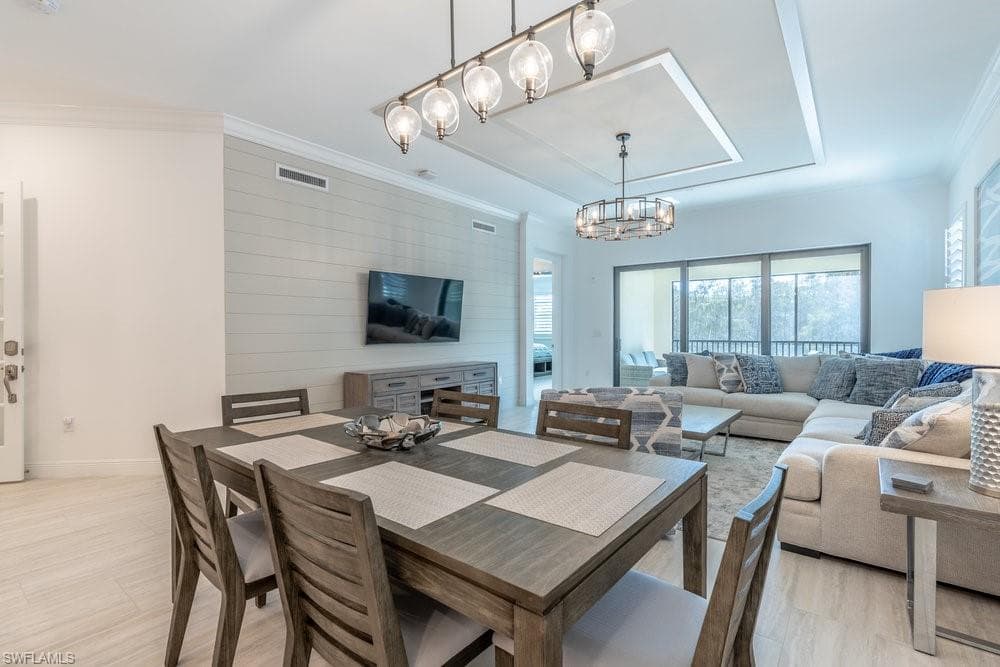 16364 Viansa WAY 202-7