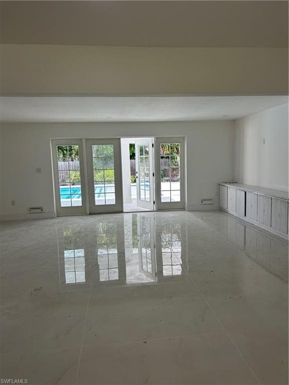 1331 Almeria AVE-4