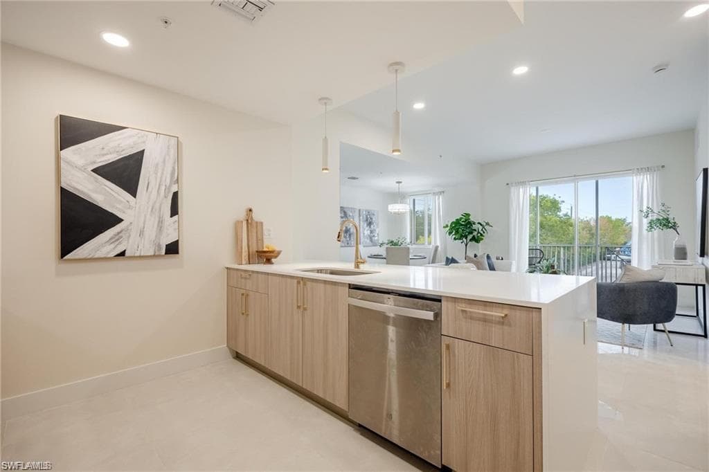 26589 ROSEWOOD POINTE DR B-208-1