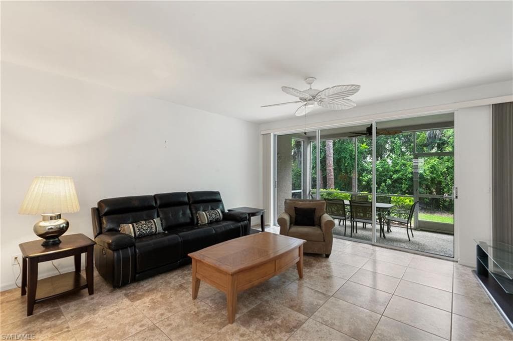 3745 Fieldstone BLVD 1102-8