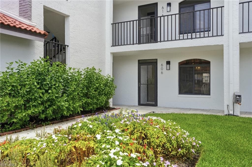 7300 Coventry CT 606-1