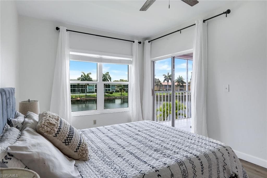 4550 SE 5th PL 202-10