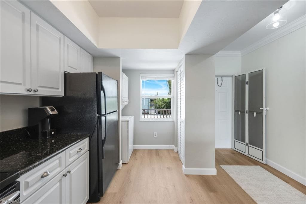 4550 SE 5th PL 202-7