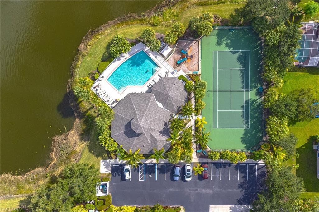 12835 Oakpointe CIR-24