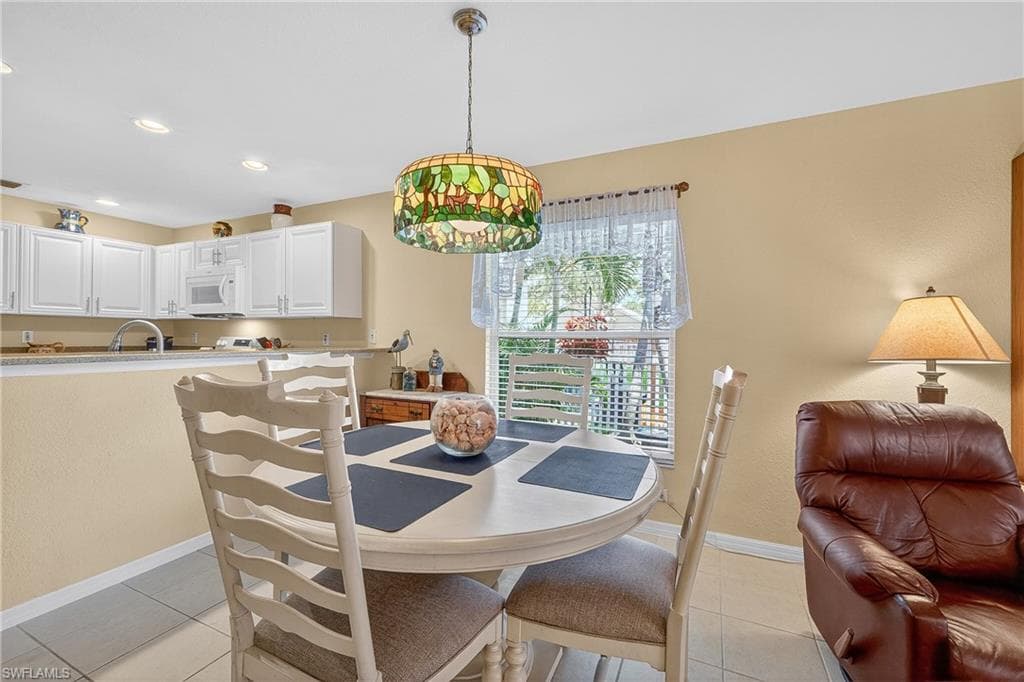 12835 Oakpointe CIR-6