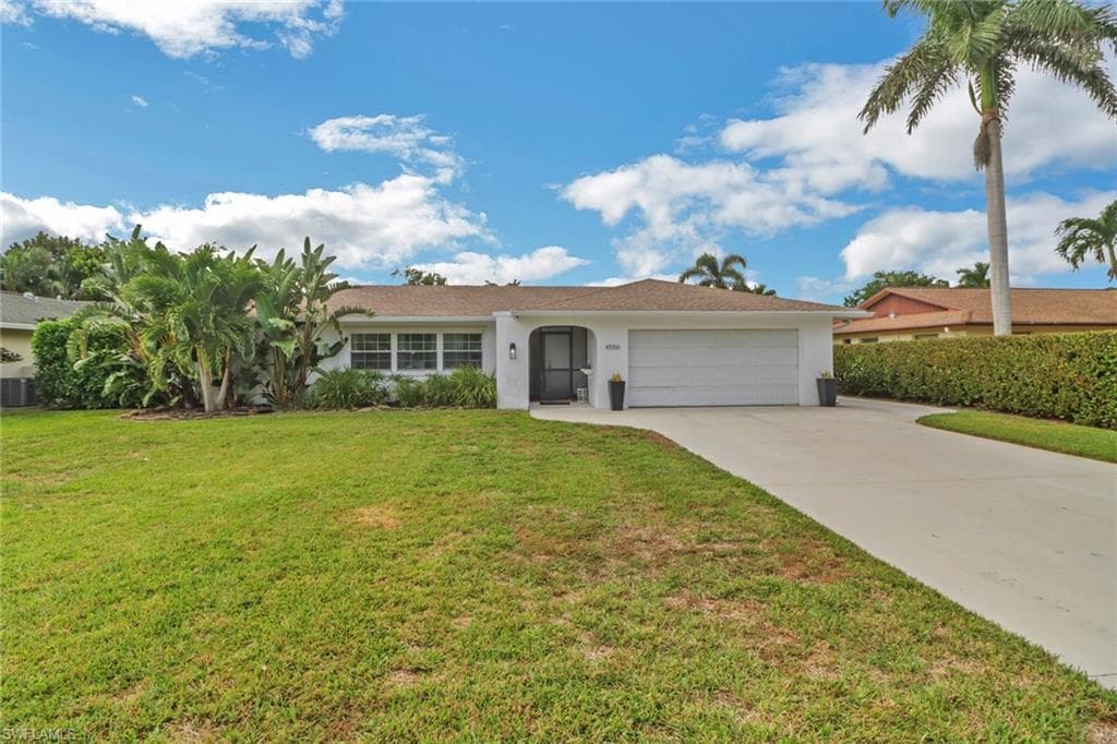 4556 Lakewood BLVD-1