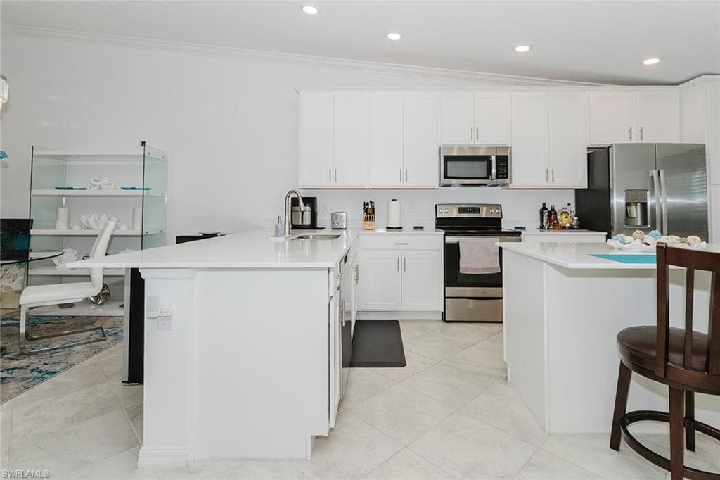 6082 National BLVD 121-5