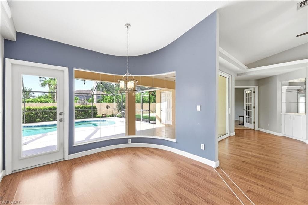 10069 Boca CIR-9