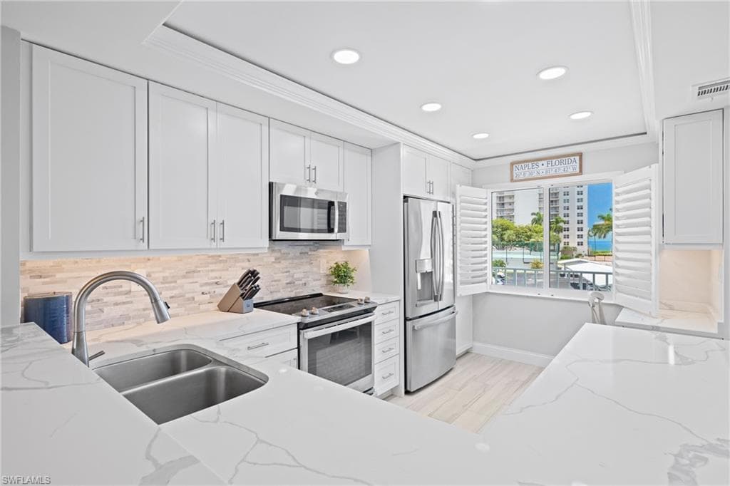 10684 Gulf Shore DR 205-9