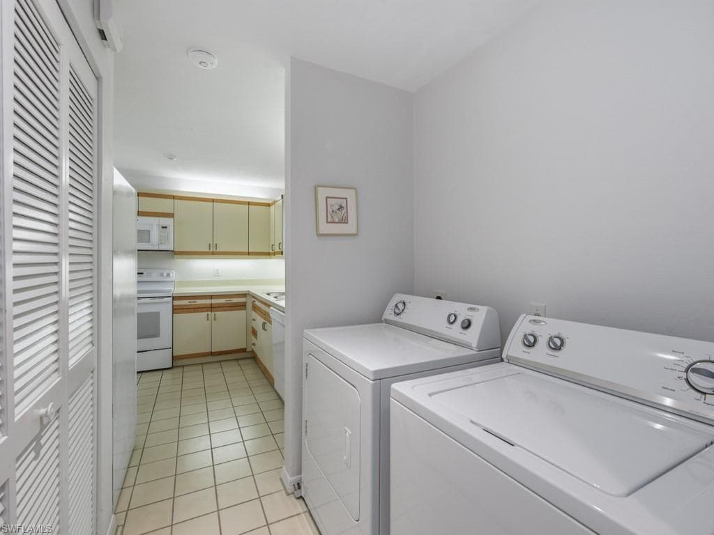 82 Cypress View DR-16