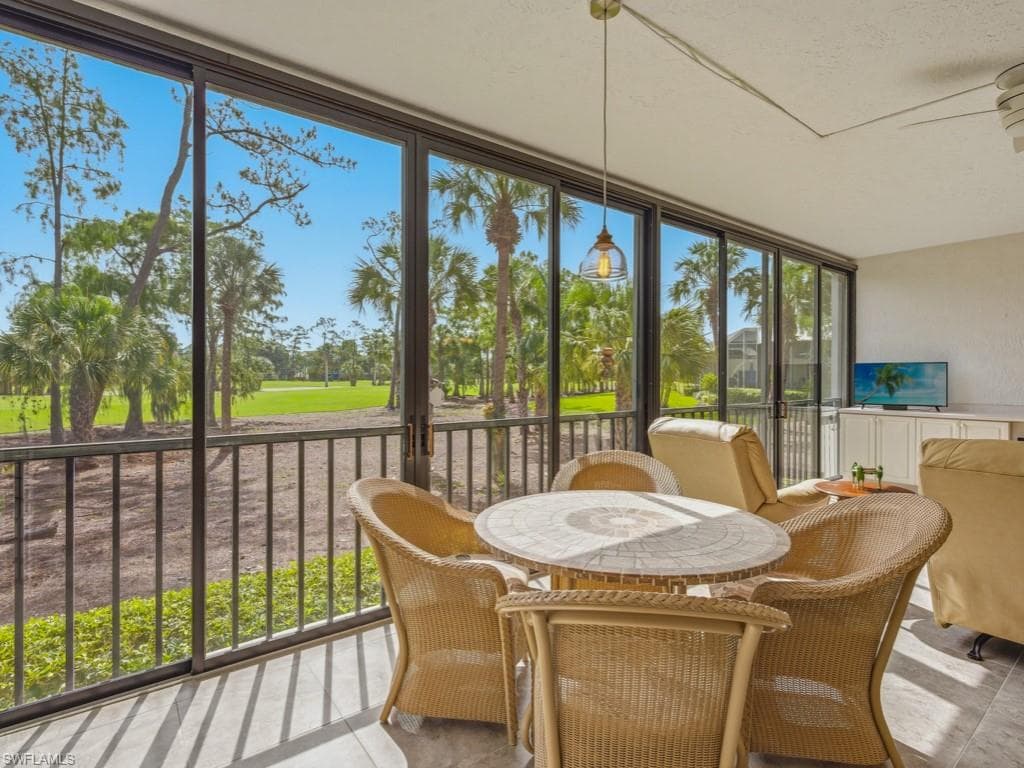 82 Cypress View DR-6