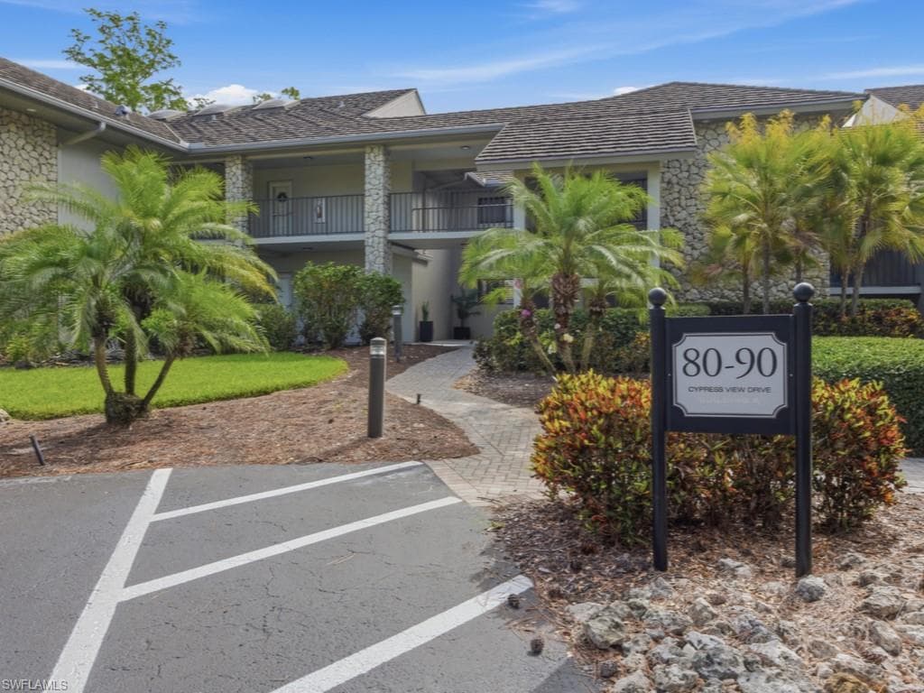 82 Cypress View DR-19