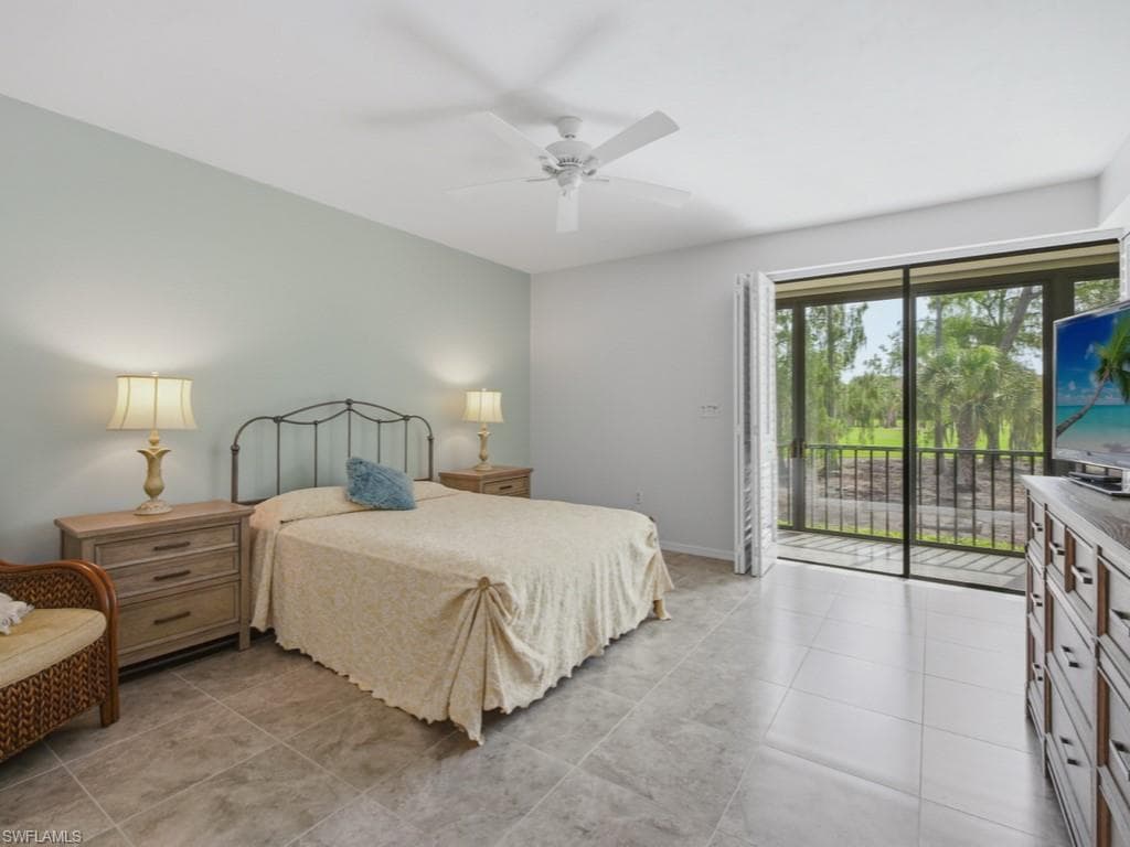 82 Cypress View DR-10