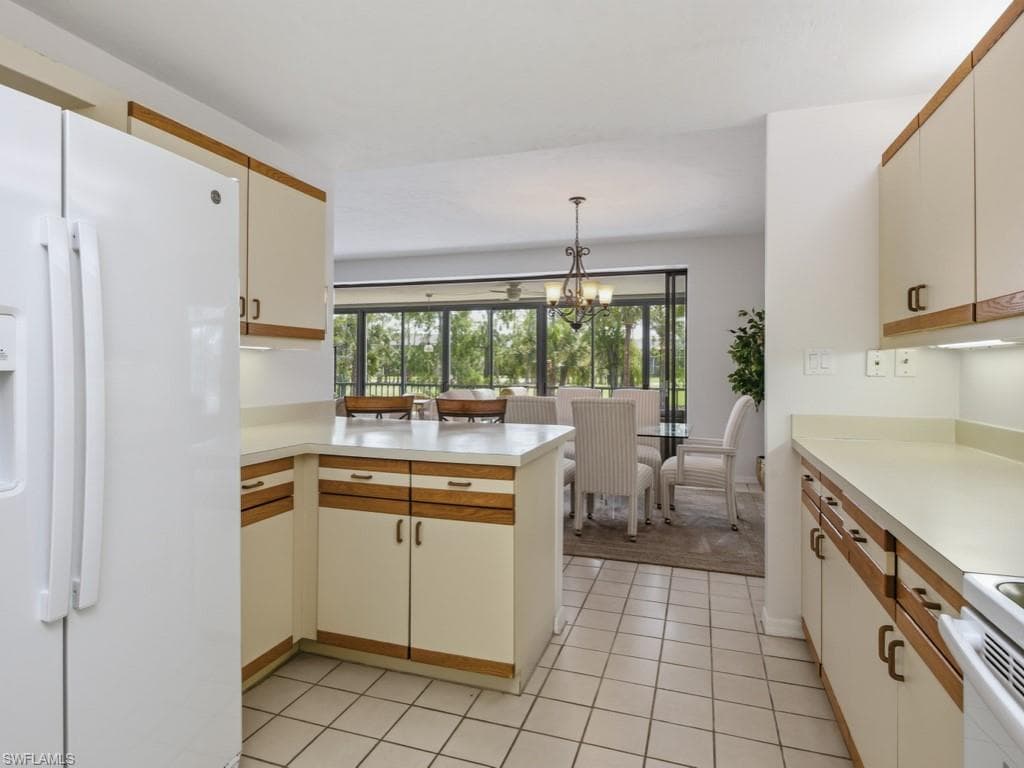 82 Cypress View DR-7