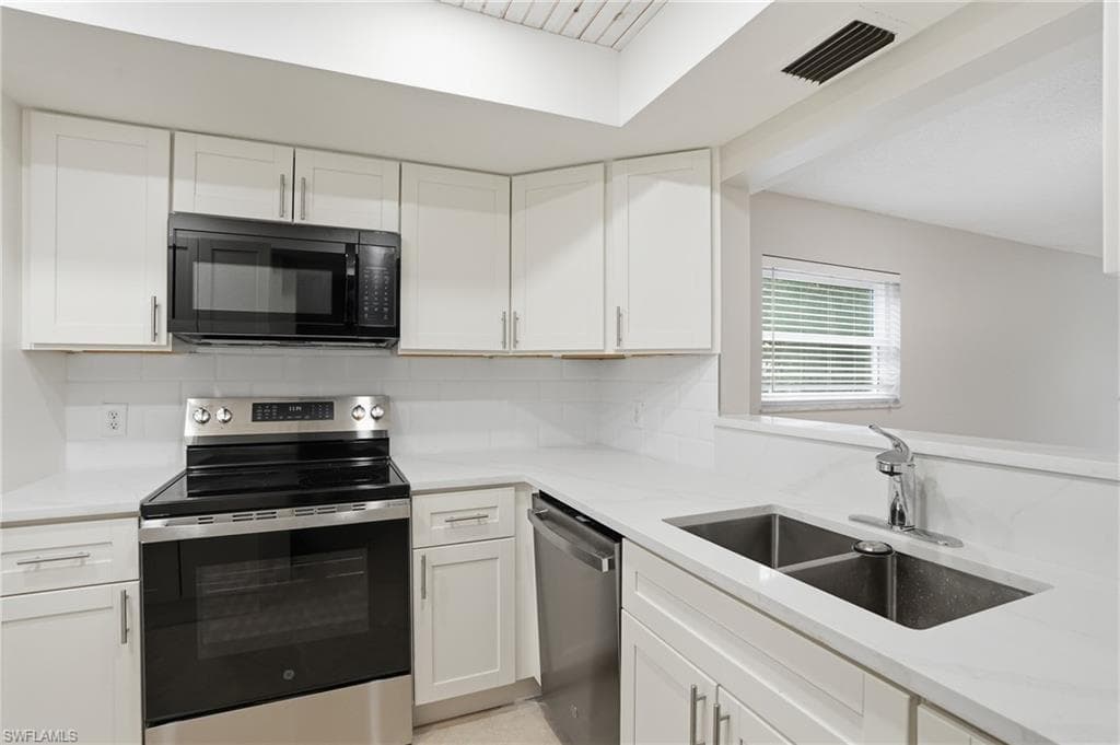 3150 Binnacle DR 106-11