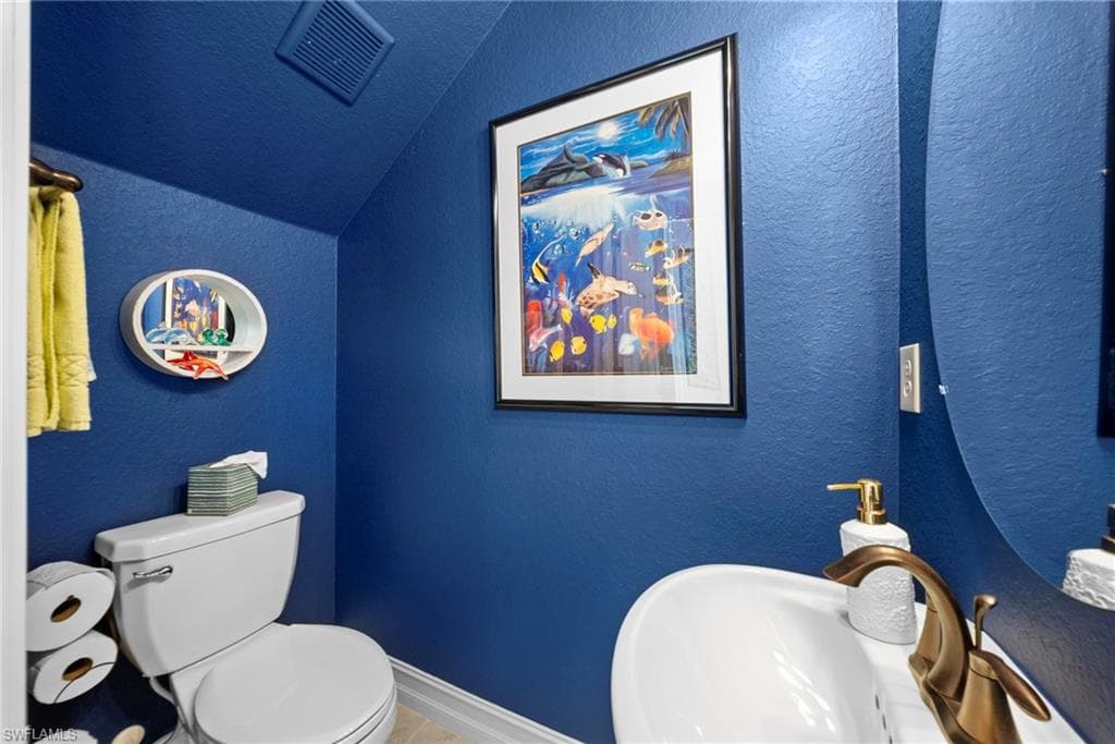 17211 Cherrywood CT-32